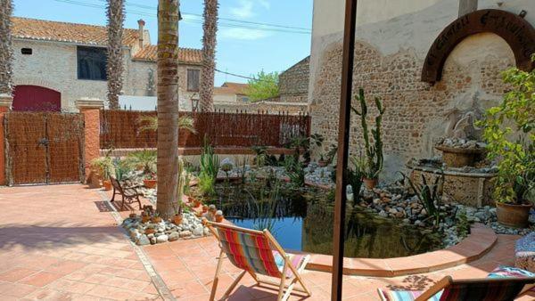 El Castell Embruixat Hotel Saint-Hippolyte  Exterior photo