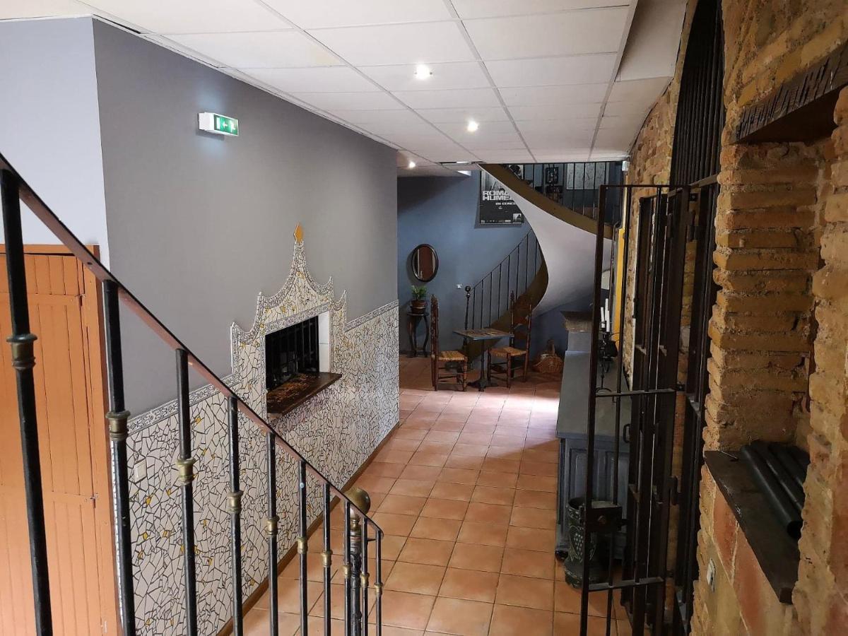 El Castell Embruixat Hotel Saint-Hippolyte  Exterior photo